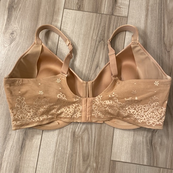 Curvy Couture Intimates Underwire - Size 42H - Picture 2 of 9